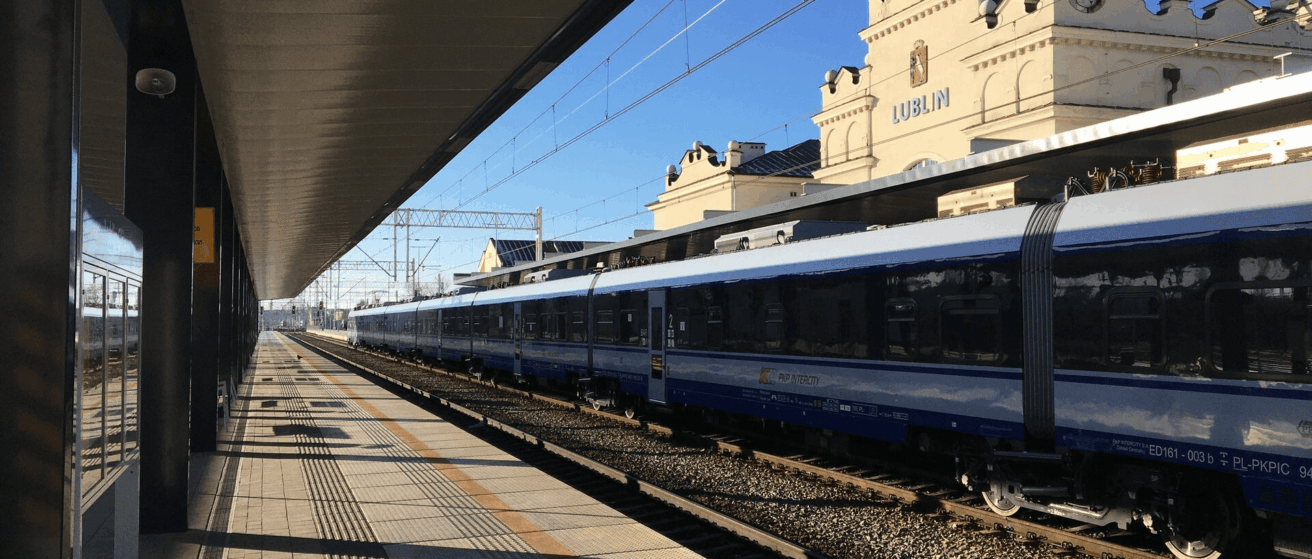 Zintegrowany system informacji pasażerskiej dla PKP PLK S.A. 8 Zintegrowany system informacji pasażerskiej dla PKP PLK S.A.