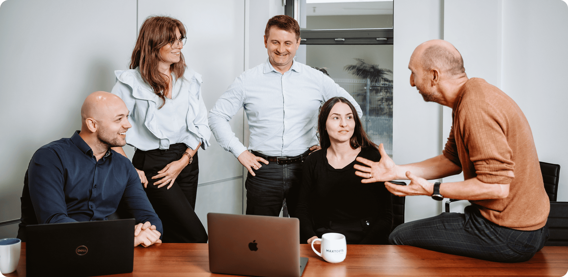 Zespół Maxto ITS podczas wspólnej pracy nad projektami IT